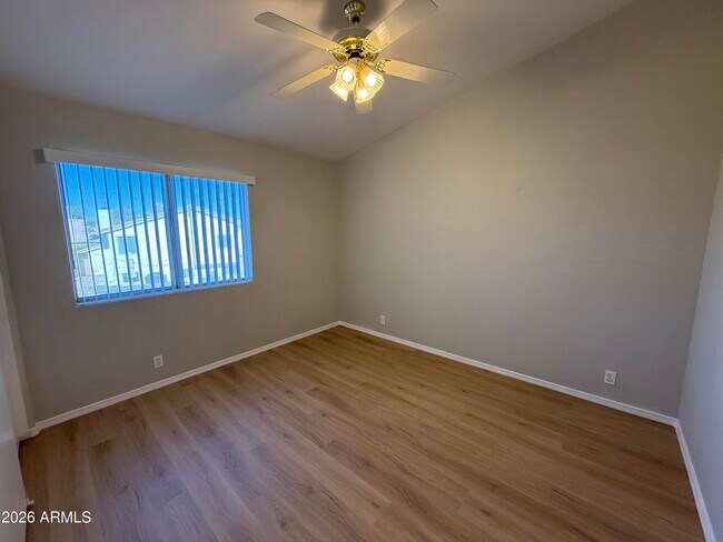Building Photo - 1253 N Spire Ct