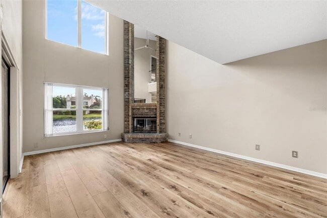 Building Photo - 846 Glades Ct