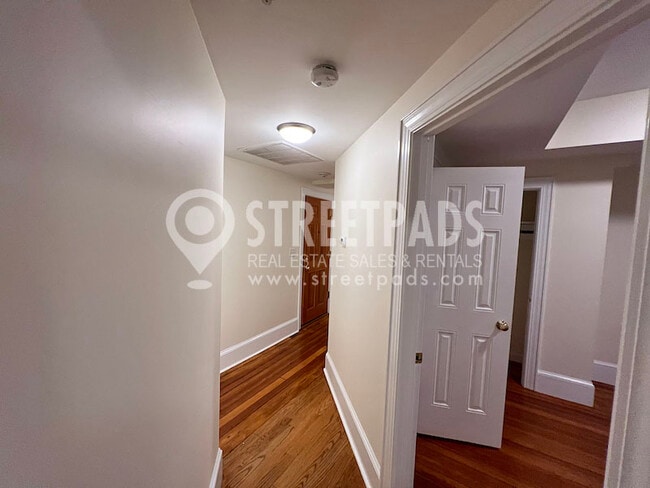 Building Photo - 881 Massachusetts Ave