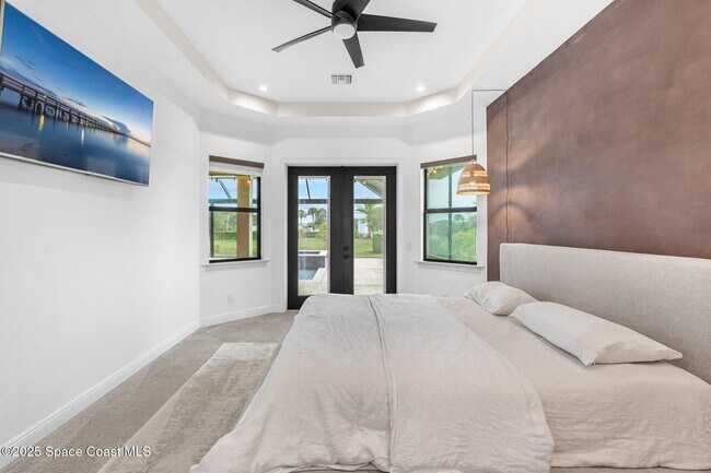 Building Photo - 8499 Serrano Cir