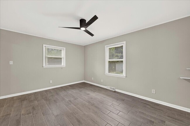 Building Photo - 3237 Harrow Pl