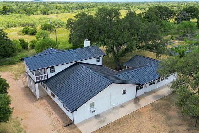 Building Photo - 6552 CR 403
