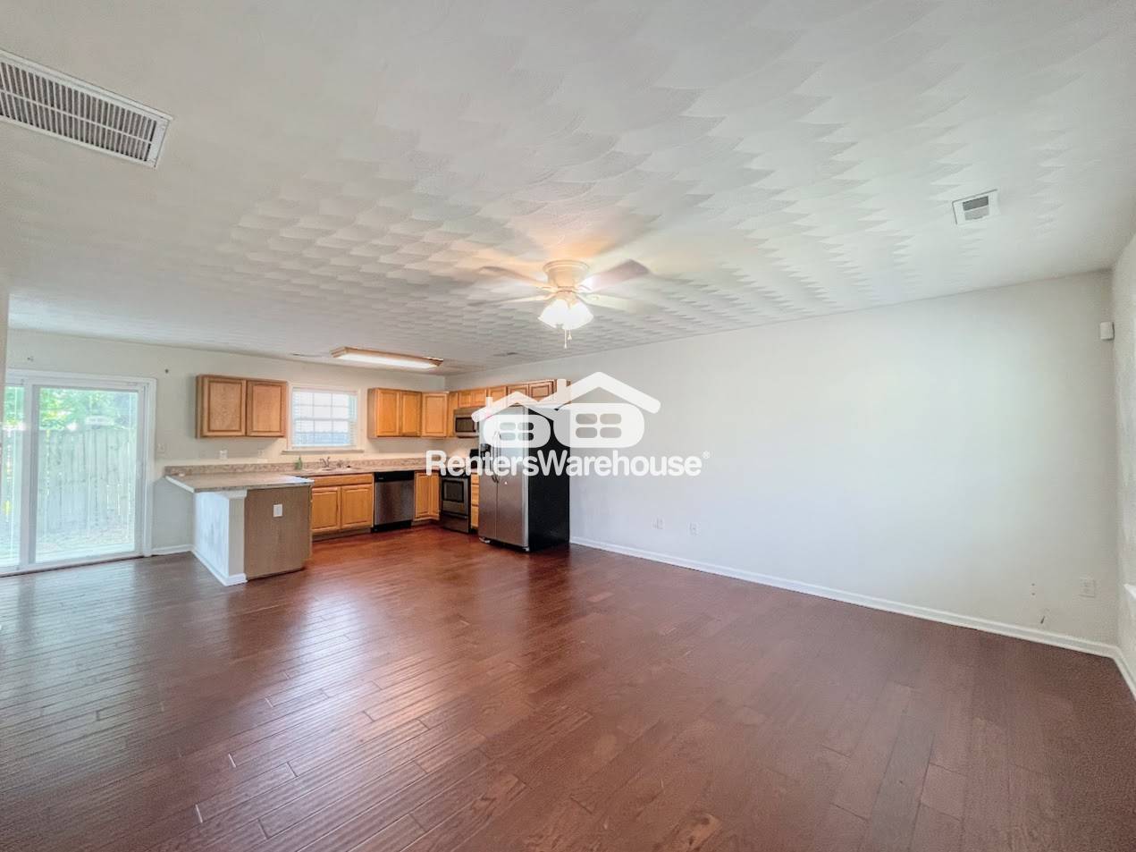 Building Photo - 1013 Cascade Blvd