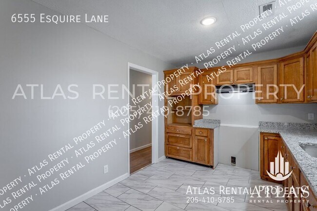 Building Photo - 6555 Esquire Ln