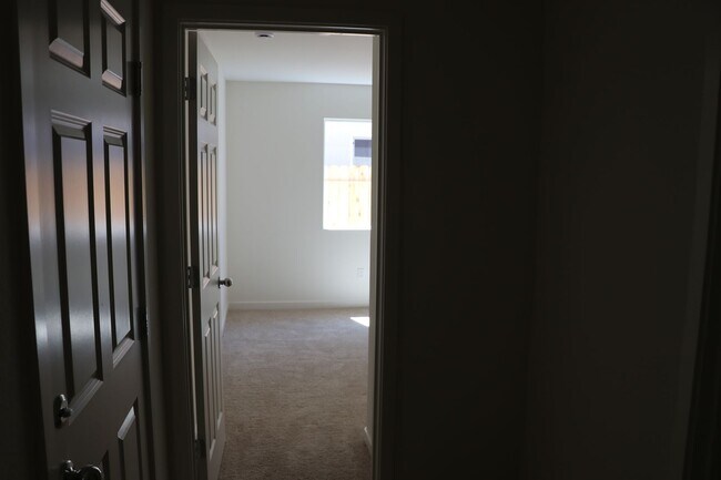 Building Photo - New 4 Bedroom with solar
