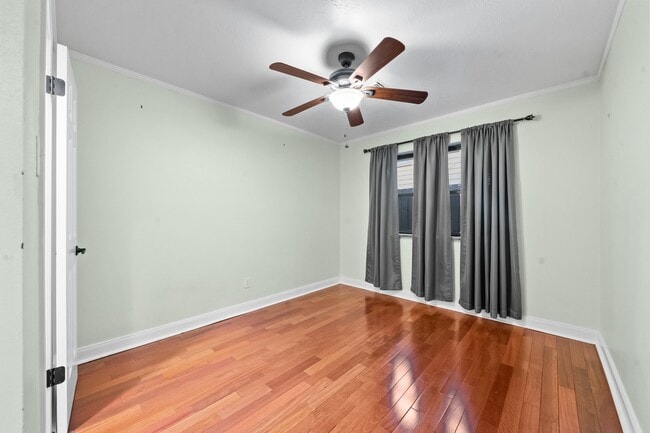 Building Photo - 5102 E Pagewick Dr