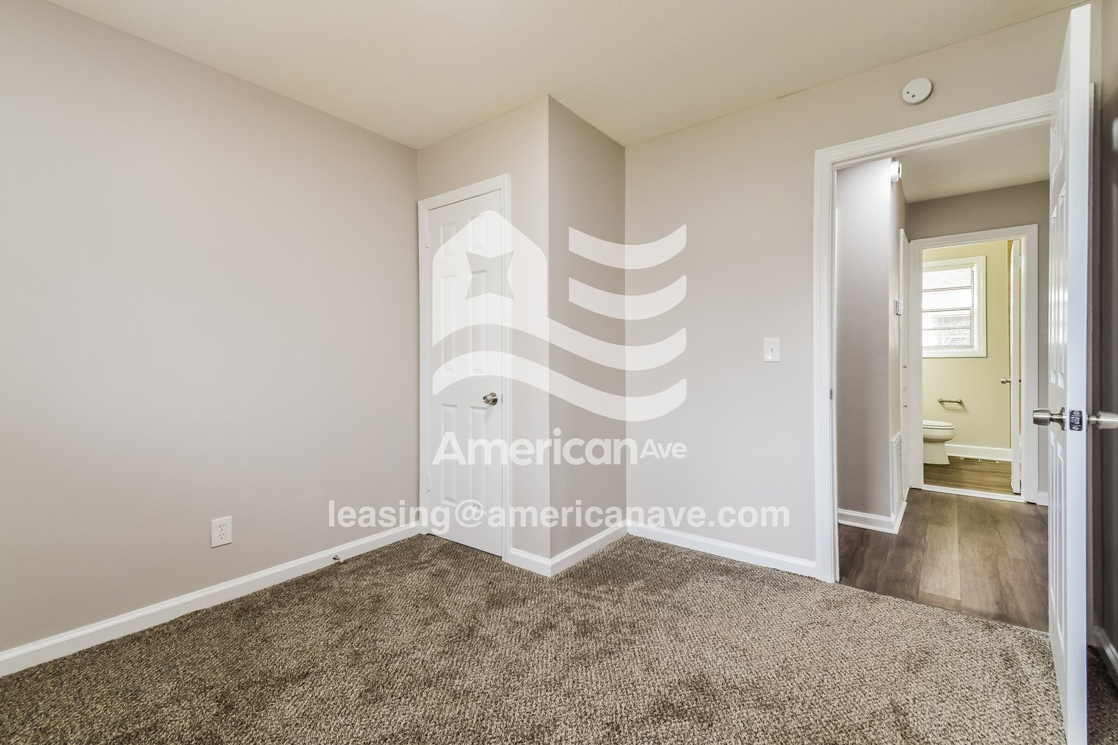 Building Photo - 5044 Gardiner Dr