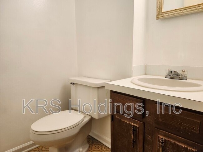 Building Photo - 1129 Mountain View Dr