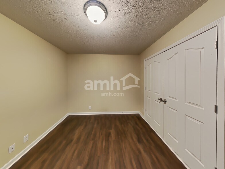 Building Photo - 1537 Teresa Ln