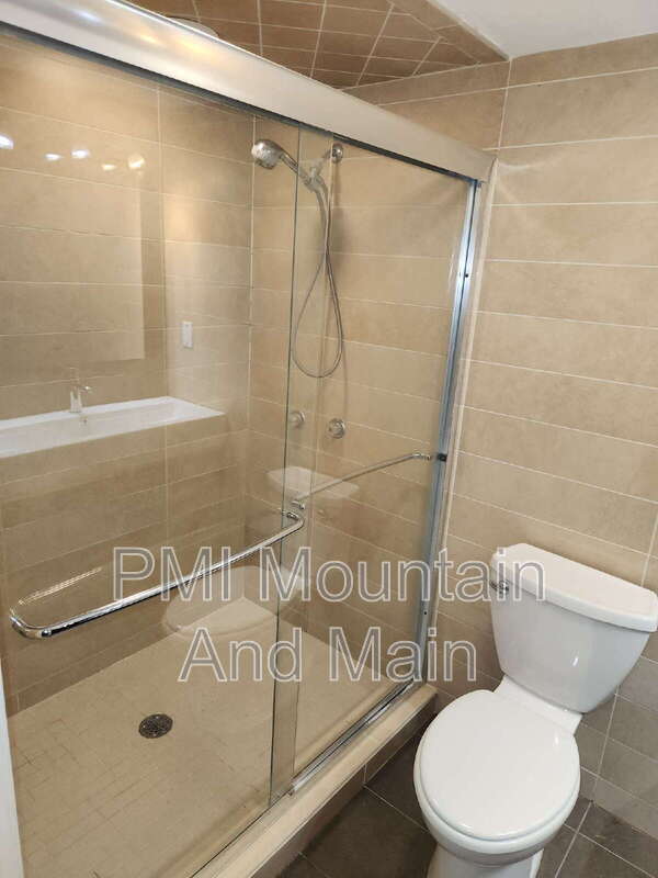 Building Photo - 74 Ebens Cove