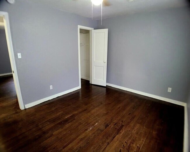 Building Photo - 1304 NW 98th St