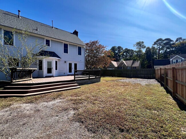 Building Photo - Beautiful home in the desirable Wellington...