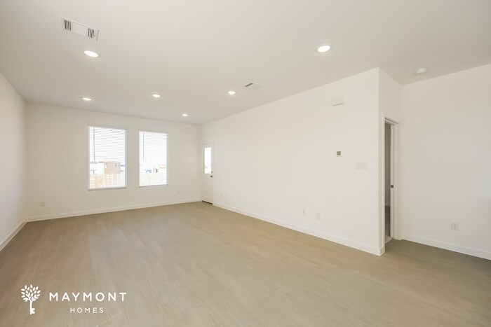 Building Photo - 403 Kayden Ct