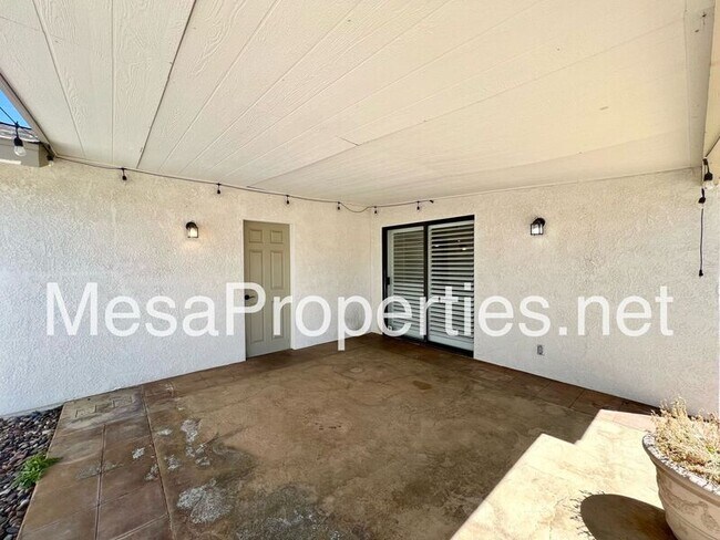 Building Photo - 18387 Seaforth St
