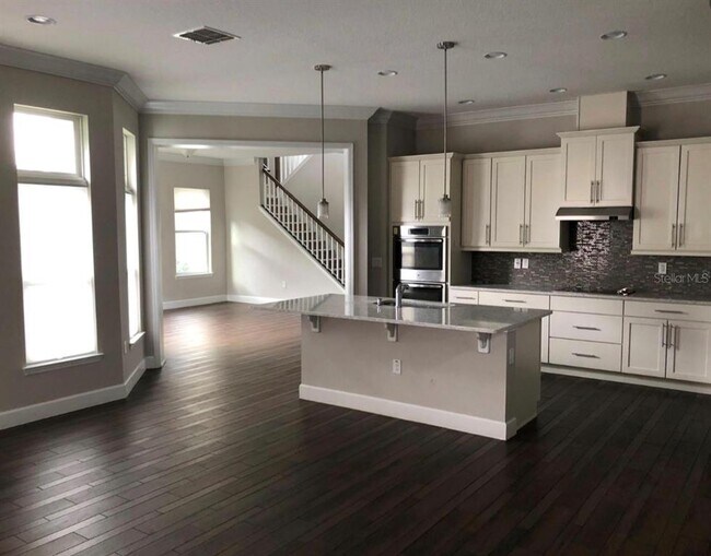 Building Photo - 9112 Yonath St