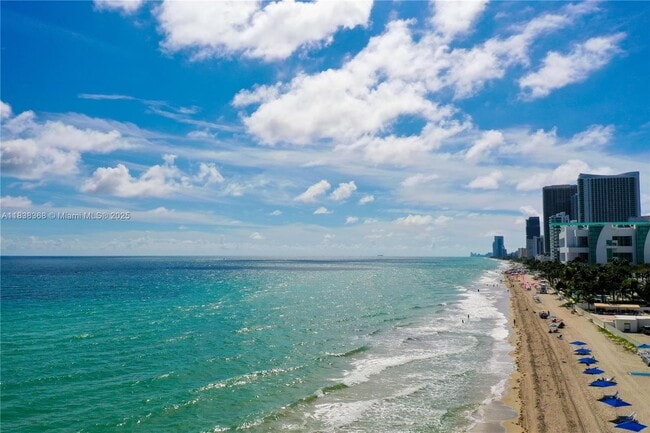Building Photo - 3001 S Ocean Dr
