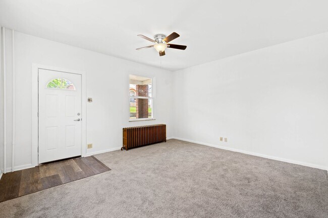 Building Photo - AVAILABLE APRIL 1ST, don't miss this BEAUTIFUL 3-Bedroom Home in Clairton!