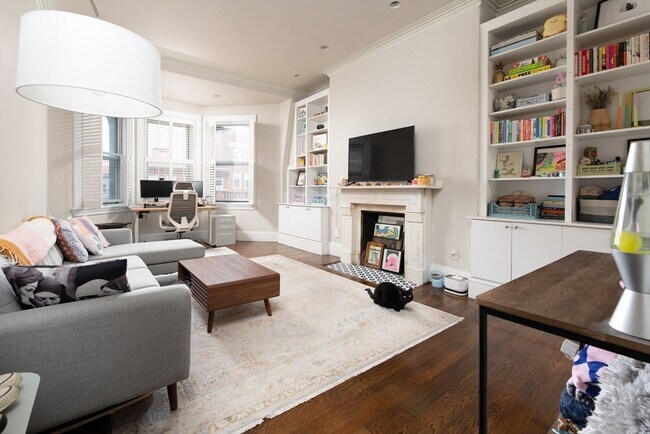 Building Photo - 281 Beacon St