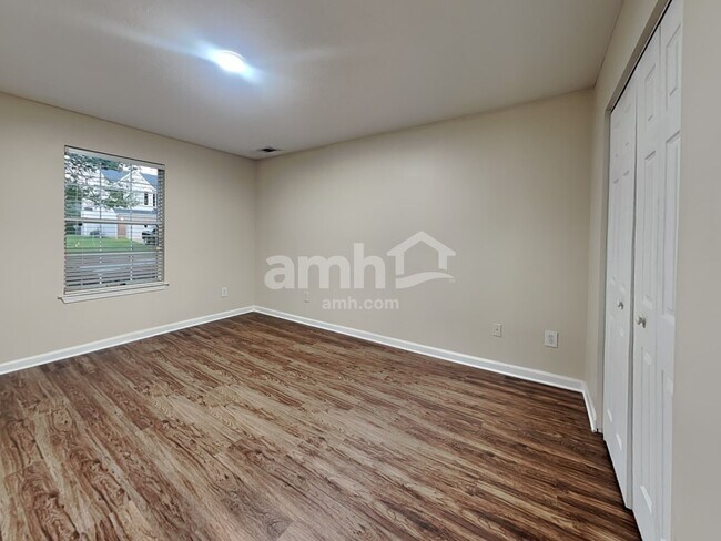 Building Photo - 536 Sydney Walk Ln