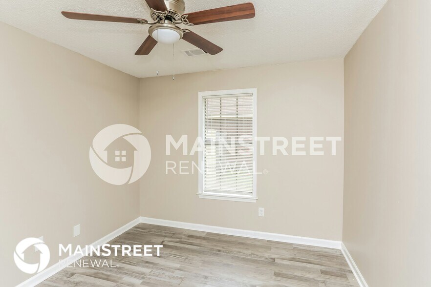 Building Photo - 5299 Shady Ridge Dr