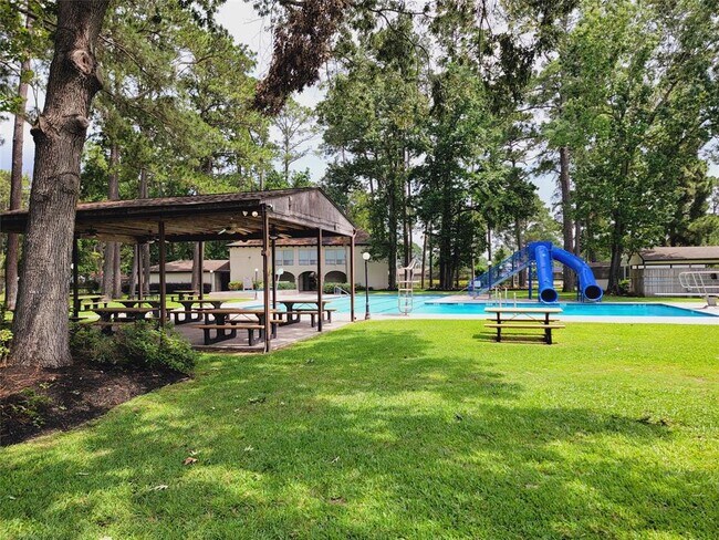 Building Photo - 2502 Knollbrook Ln