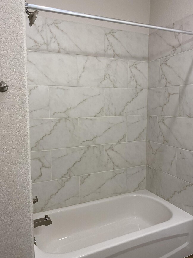 Building Photo - 808 Killam Dr