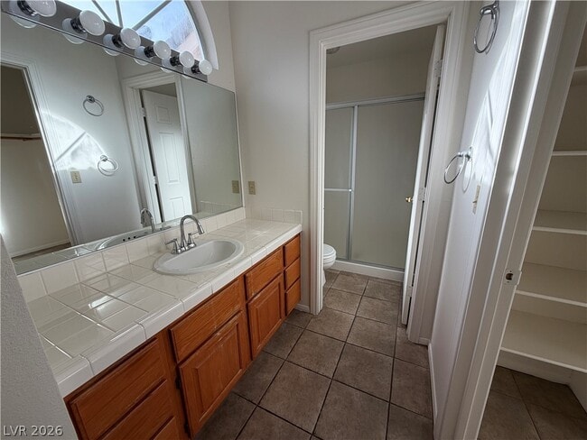 Building Photo - 2071 Angel Falls Dr