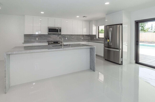 Building Photo - 524 NW 53rd St