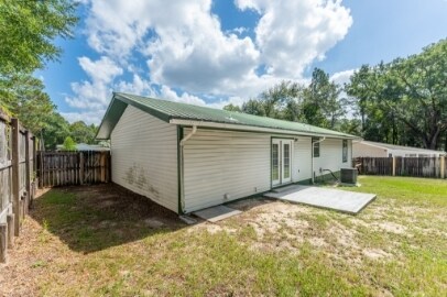 Building Photo - 126 Camellia Pl