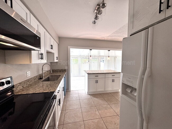 Building Photo - 563 Fort Smith Blvd