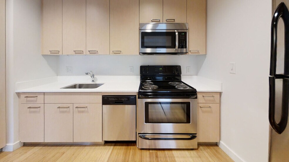 Building Photo - 1105 Boylston St