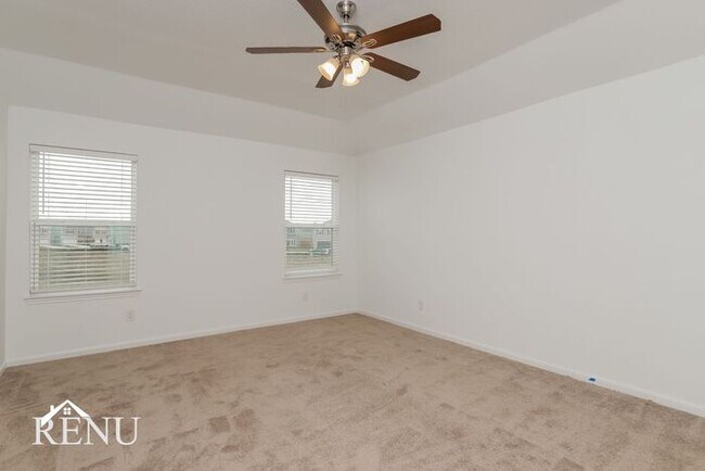 Building Photo - 3018 Jackson Smt