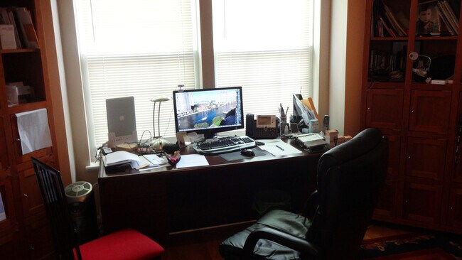 Building Photo - 2344 Glen Eagles Ln