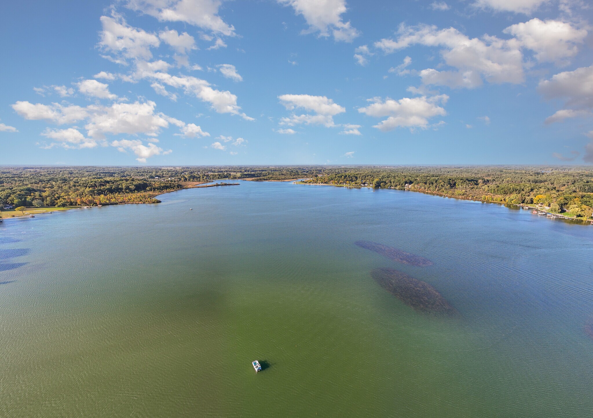 Building Photo - 15305 Silver Beach Dr