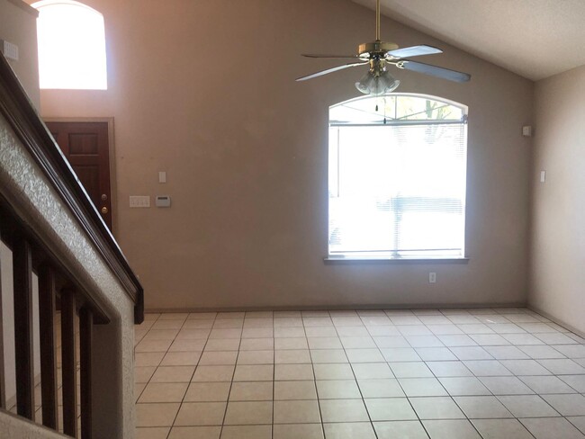 Building Photo - 4069 Tierra Venado Dr