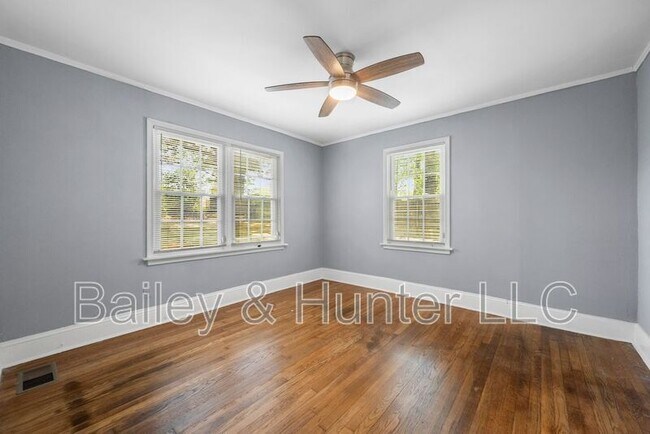Building Photo - 1472 Norman Berry Dr