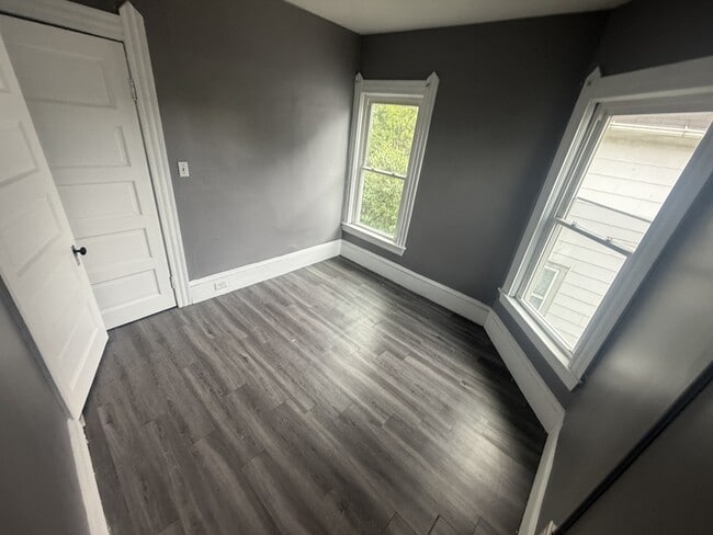 Building Photo - 2153 W 96th St