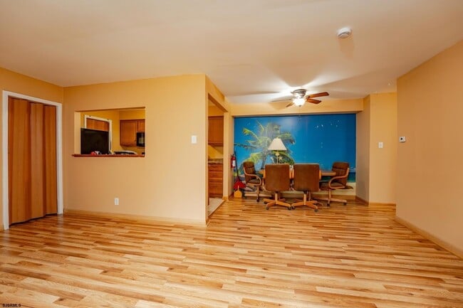Building Photo - 254 Vail Ct