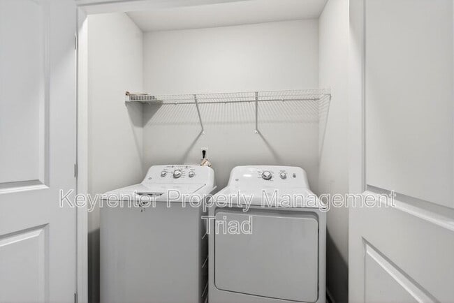 Building Photo - 3705 Nathans Wy