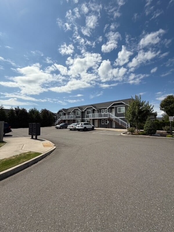Building Photo - 2040 Andress Ln
