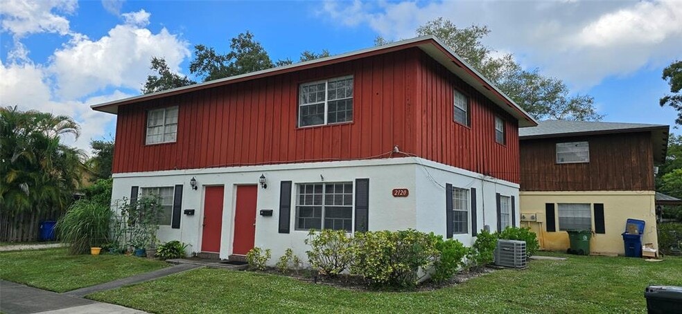 CORNER - 2120 SW 18th Ave