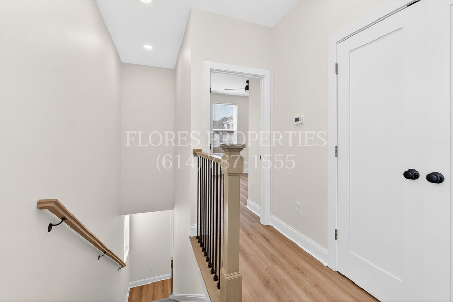 Building Photo - 698 S 22nd St