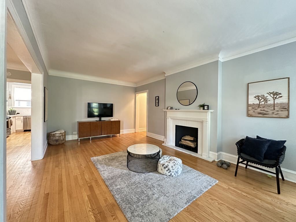 Building Photo - 805 Judson Ave