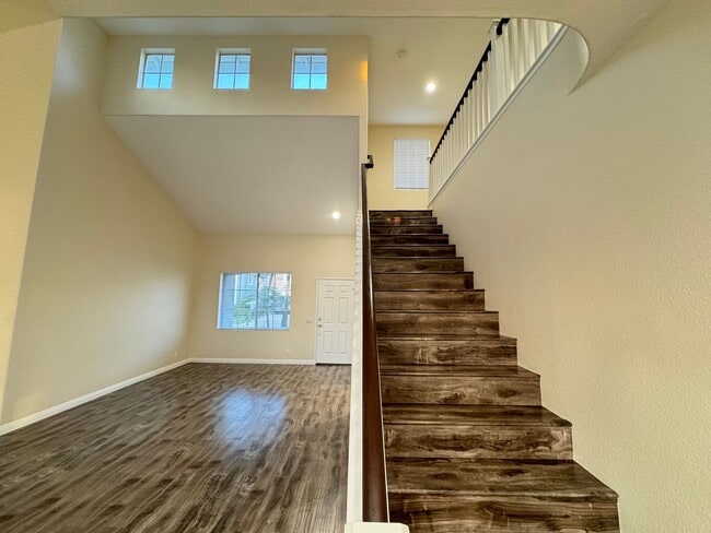 Building Photo - Immaculate 3Bd/2.5Ba Home in Foothill Ranch w/Community Pool, Water Softener and Amazing Location!