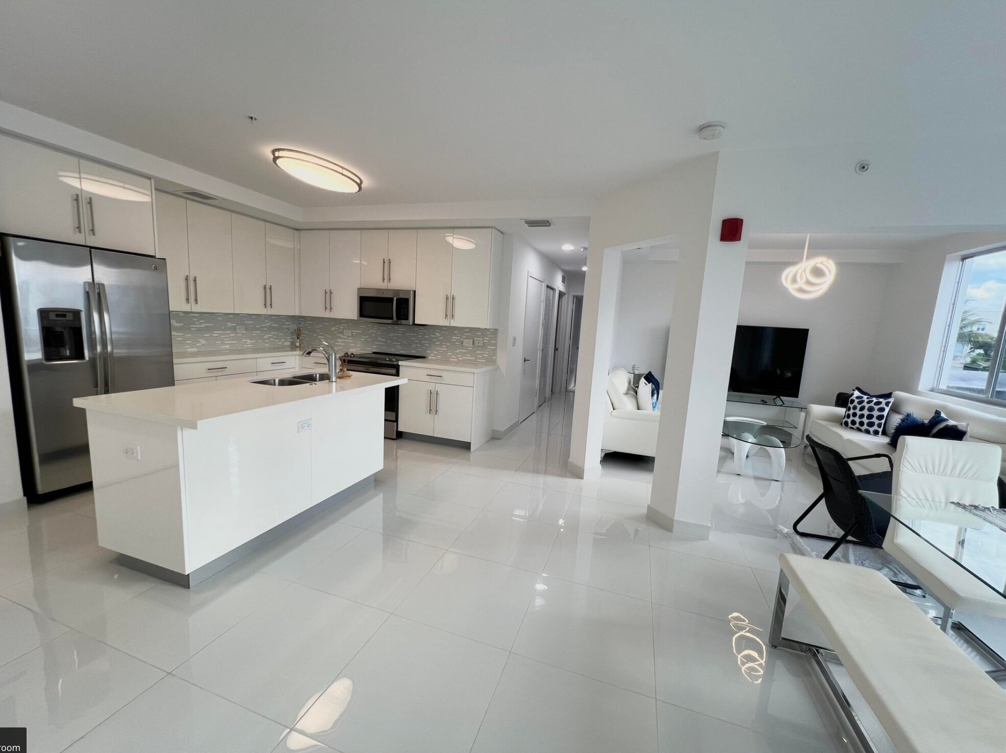 Building Photo - 2651 NE 212th Ter