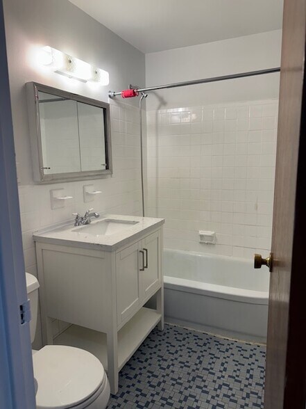 Bathroom - 3038 71st St
