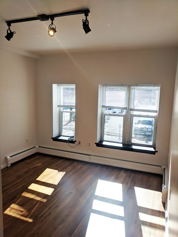 Building Photo - 63 Cannon St