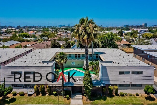 Building Photo - 12211 S Manor Dr