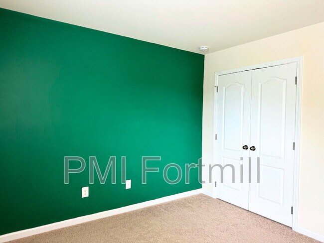 Building Photo - 961 Skywater Dr