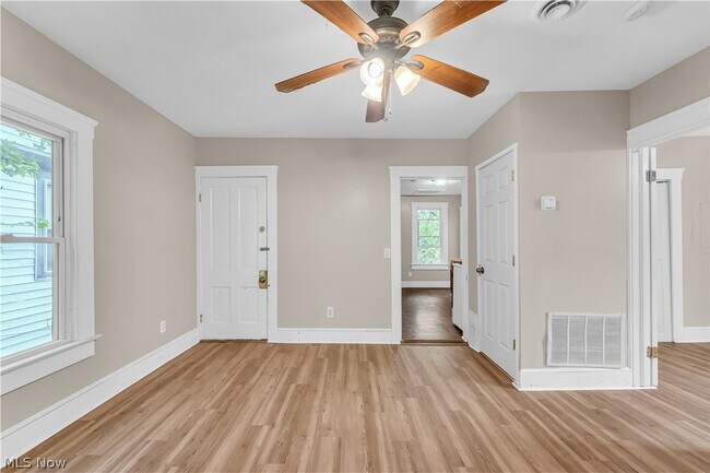 Building Photo - 2050 W 83rd St
